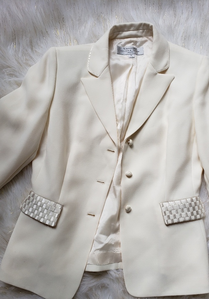 Arthur S. Levine Tahari Blazer